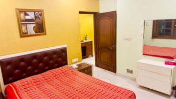 Bedroom in 2.5 BHK Builder Floor at Azad Apartments, Hauz Khas Market – for Rent