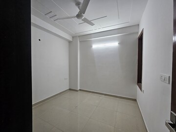 Room in 2 BHK Builder Floor at Chhajjupur – for Rent