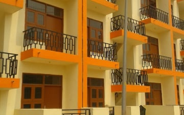 1 BHK Apartment For Sale in BPTP Parklands, Sector 76