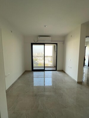 Room in 2 BHK Apartment at MICL Aaradhya Highpark Project 2 Of Phase 1, Dahisar East – for Sale