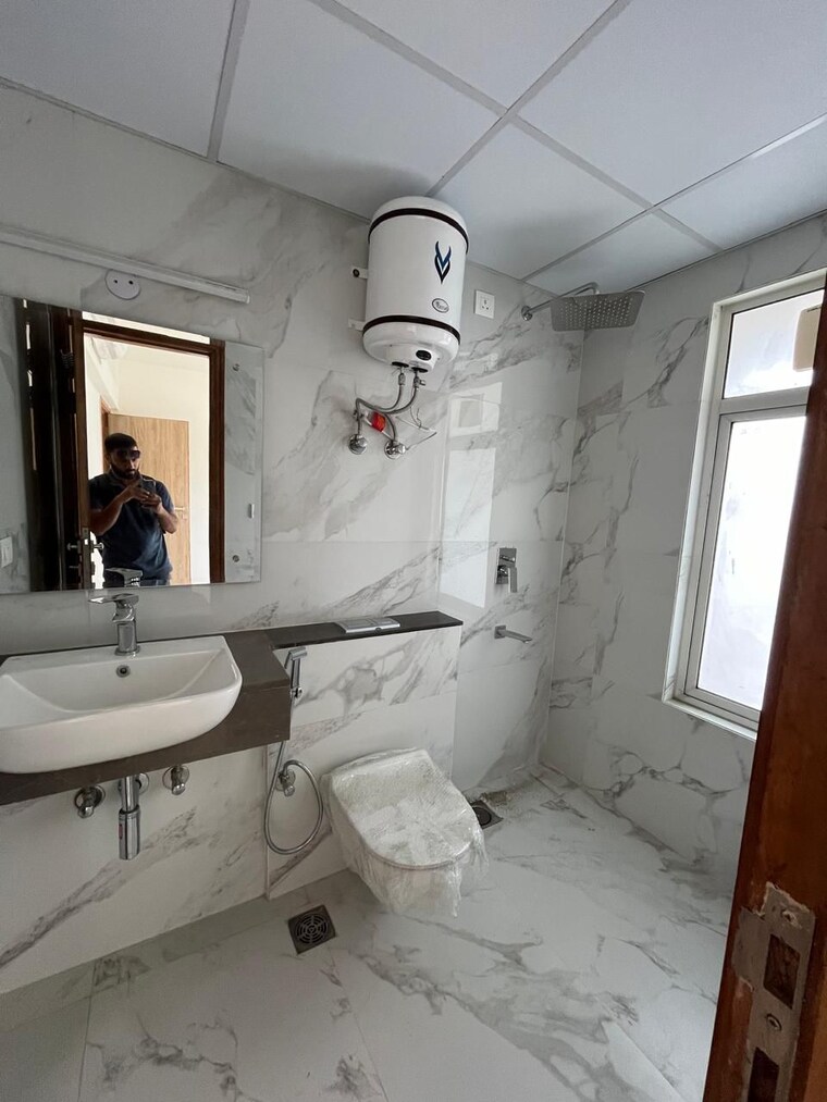 Bathroom, tulip-violet 4 Bedroom 2010 Sq.Ft. Apartment In Sector 69 Gurgaon 8410764