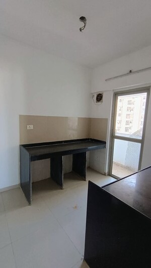 2.5 BHK Apartment For Sale in Lodha Casa Rio, Dombivli East