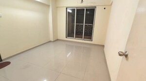 Room in 3 BHK Apartment at Arjun CHS Vasant Vihar, Vasant Vihar – for Sale