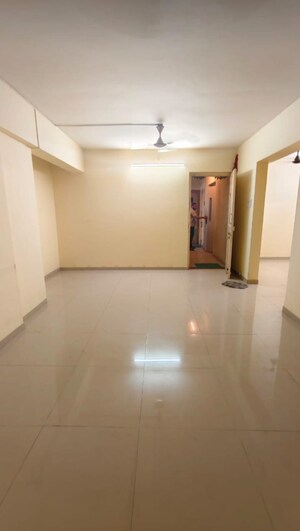 Room in 3 BHK Apartment at Arjun CHS Vasant Vihar, Vasant Vihar – for Sale