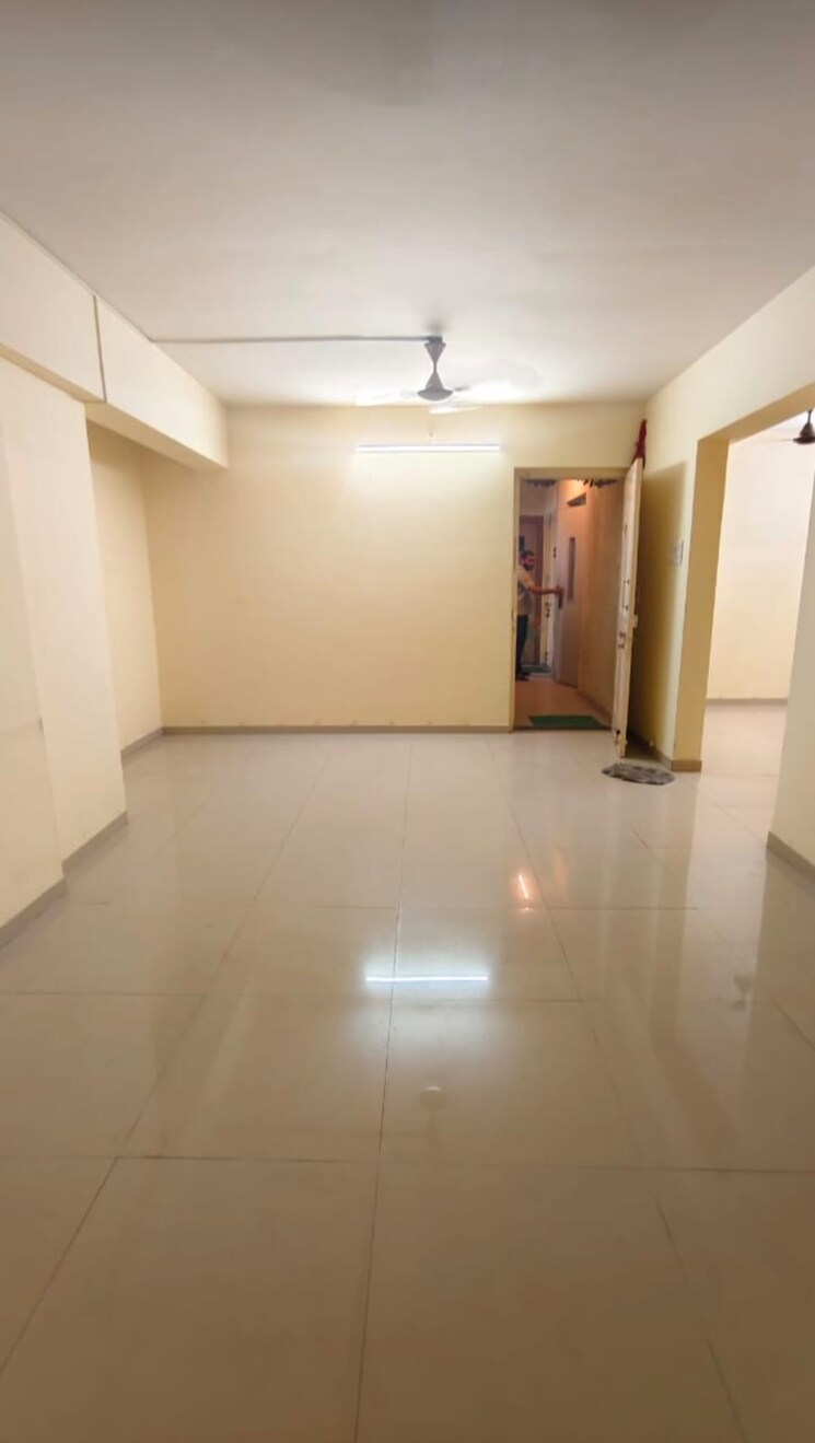Room, arjun-chs-vasant-vihar 3 Bedroom 1250 Sq.Ft. Apartment In Vasant Vihar Thane 8410807