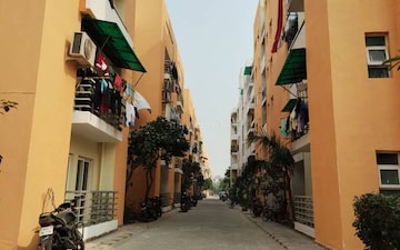 4 BHK Builder Floor For Sale in Sector 76