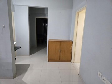 Room in 3 BHK Apartment at Gota – for Rent