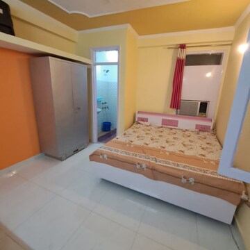 2 BHK Apartment For Rent in Saket