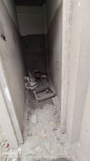 Bathroom in 1 BHK Independent House at Jankipuram Extension – for Sale