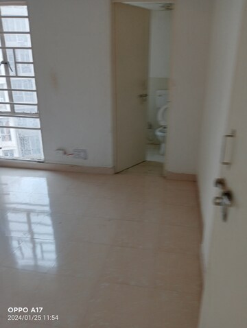 Room in 2 BHK Apartment at ROF Aalayas, Sector 102 – for Rent