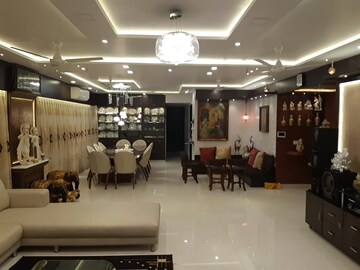 Living Room in 5 BHK Apartment at Ghansoli – for Rent