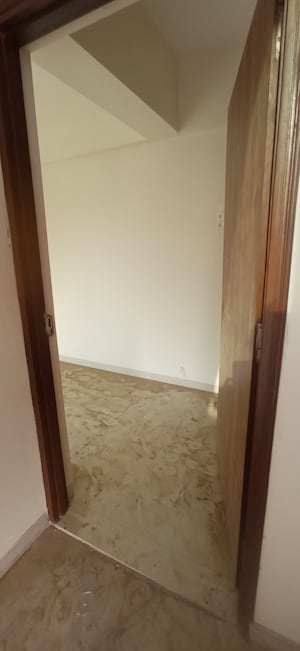 Room in 2 BHK Apartment at Pushpak Nagar – for Sale