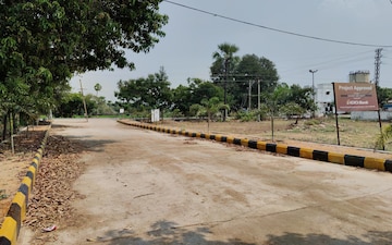 Plot For Sale in Narsampally