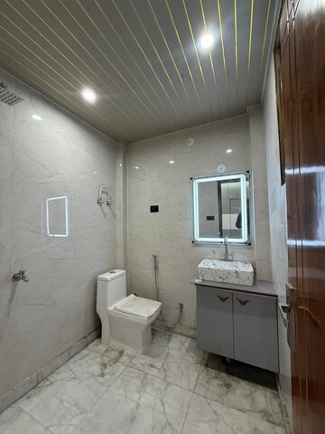 Terrace in 3 BHK Builder Floor at Chahak Plaza, Shakti Khand – for Sale
