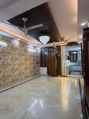 Bedroom in 3 BHK Builder Floor at Chahak Plaza, Shakti Khand – for Sale