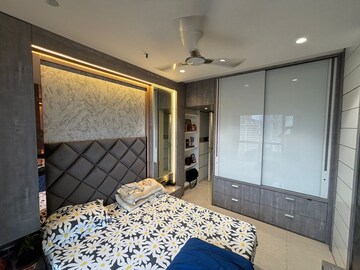Bedroom in 2 BHK Apartment at Sector 43 – for Sale