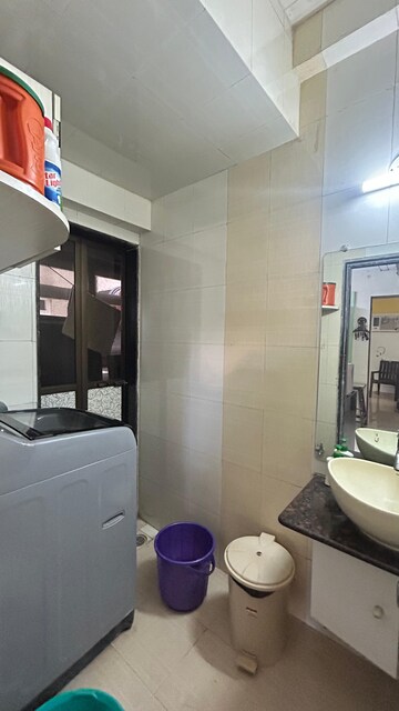 Attached Bathroom in 3 BHK Apartment at Shivam Apartment Dahisar, Dahisar East – for Sale