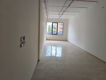  Office Space For Rent in Sheth Auris Galleria, Malad West