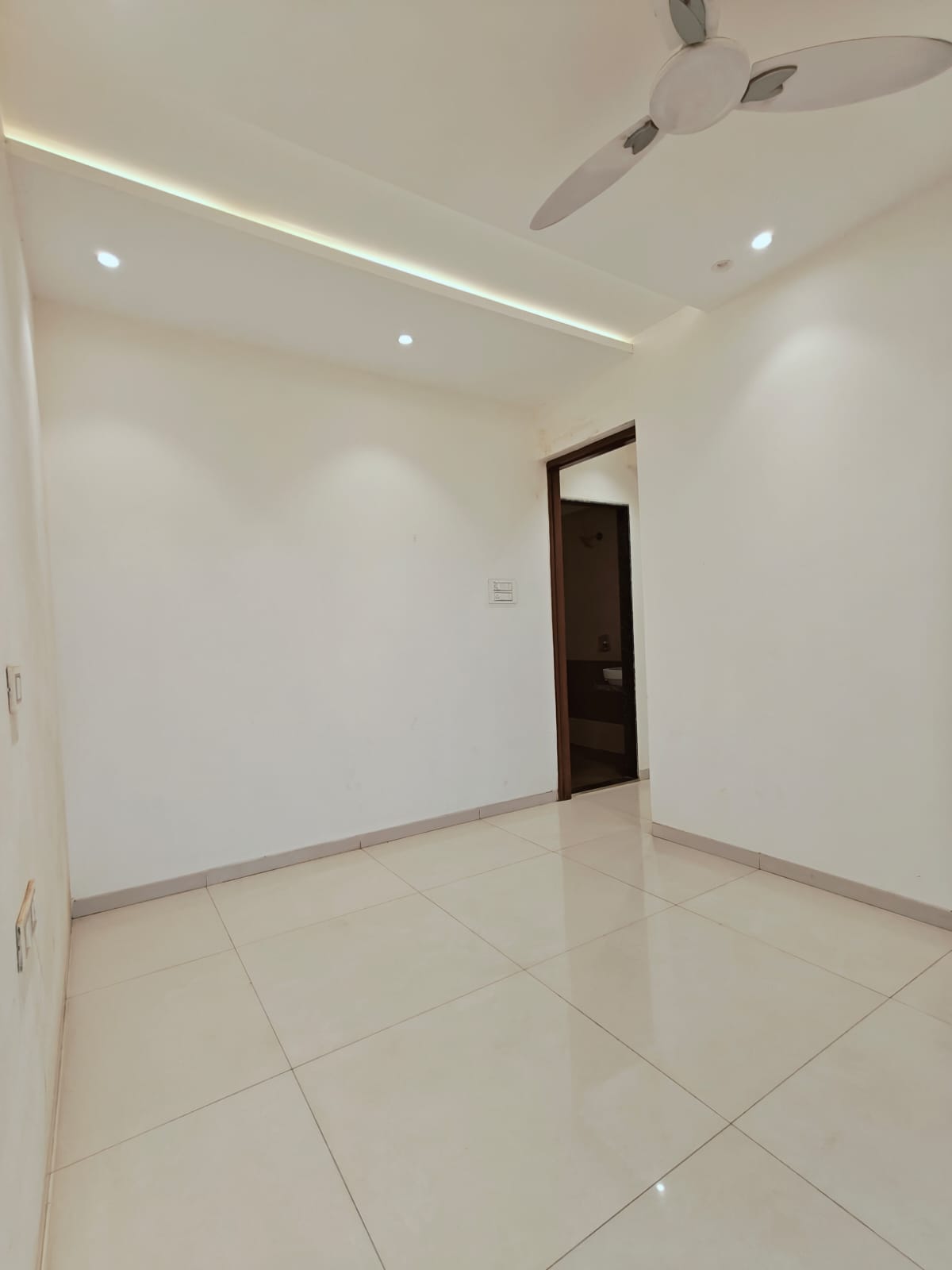 1 BHK + Pooja Room 530 Sq.Ft. Apartment in Precious Empire