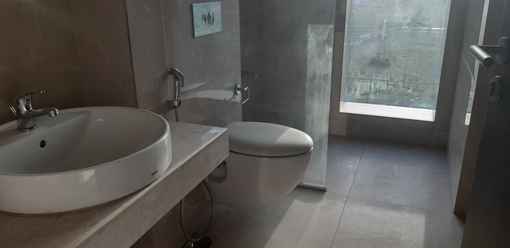 Bathroom, bombay-realty-two-icc 4 Bedroom 2100 Sq.Ft. Apartment In Dadar East Mumbai 8411664