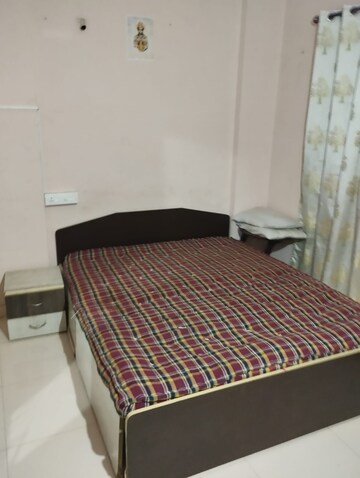 Bedroom in 1 BHK Apartment at Wanowrie – for Rent
