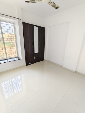 Room in 1.5 BHK Apartment at Citadel Enclave, Bt Kawade Road – for Rent