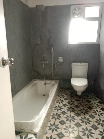 Bathroom in 6 BHK Independent House at New Friends Colony – for Rent