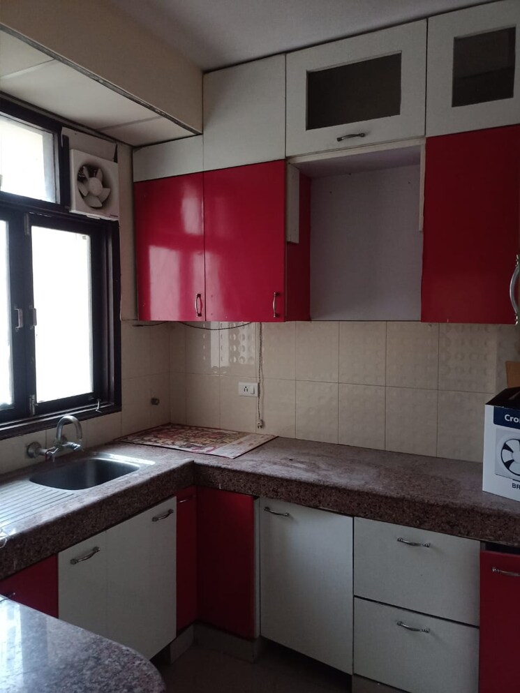 Kitchen, srs-royal-hills 3 Bedroom 978 Sq.Ft. Apartment In Sector 87 Faridabad 8411859