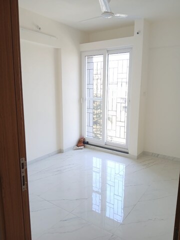 Room in 2 BHK Apartment at Wanowrie – for Rent