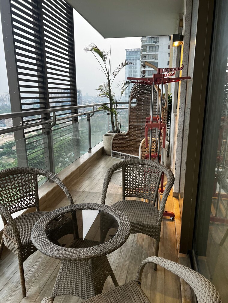 Master Bedroom, m3m-golf-estate 4 Bedroom 5000 Sq.Ft. Apartment In Sector 65 Gurgaon 8412014