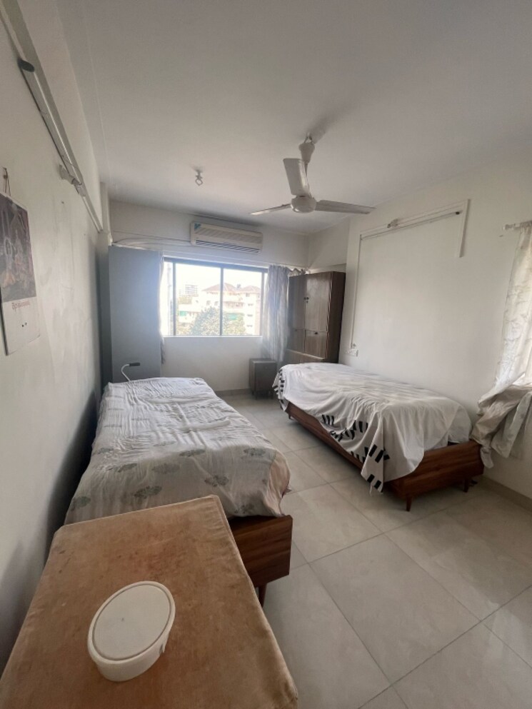 Bedroom, jewellers-apartment 2 Bedroom 840 Sq.Ft. Apartment In Cumbala Hill Mumbai 8412039
