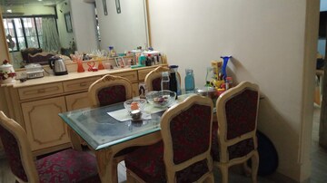 Master Bedroom in 2 BHK Apartment at Mahim West – for Rent