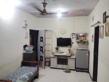 Living Room in 1.5 BHK Apartment at Sector 16 Vashi – for Sale