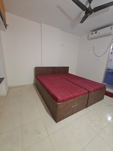 Bedroom in 3 BHK Apartment at Wanowrie – for Rent