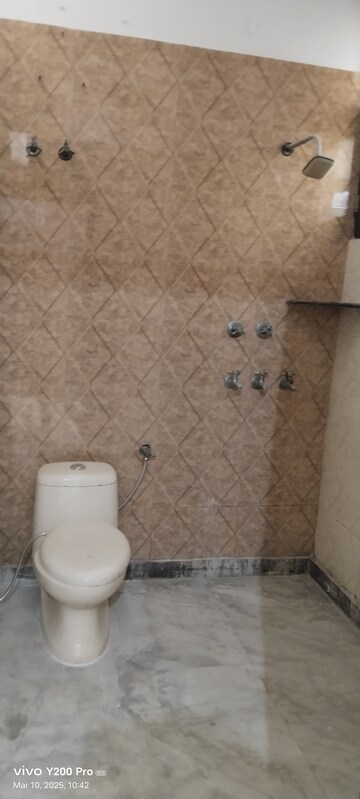 Bathroom in 3.5 BHK Builder Floor at Rohini Sector 11 – for Rent