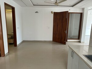 Room in 3 BHK Apartment at Peer Mucchalla – for Sale