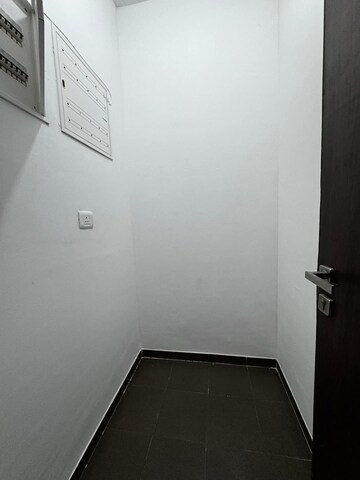 Furnished Amenities in 2 BHK Apartment at Lodha Splendora, Ghodbunder Road – for Rent