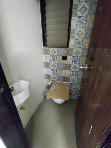 Bathroom in 1 BHK Apartment at Santacruz East – for Rent