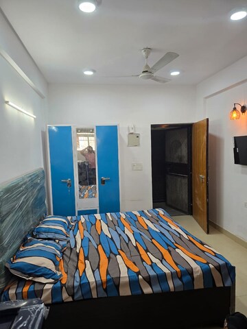 Bedroom in 1 RK Apartment at Ansal Sushant Estate, Sector 52 – for Rent