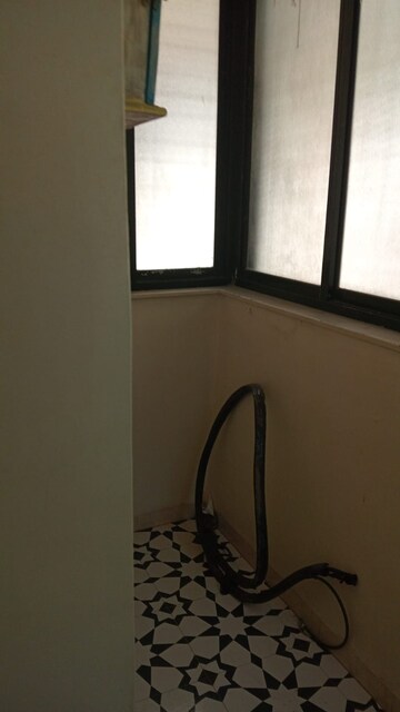 Furnished Amenities in 1 BHK Apartment at Mahim West – for Rent