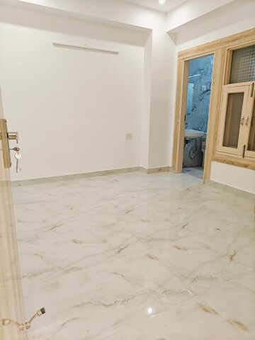 Room in 2 BHK Builder Floor at Freedom Fighters Enclave – for Rent