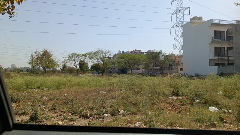 Plot For Sale in Sector 80