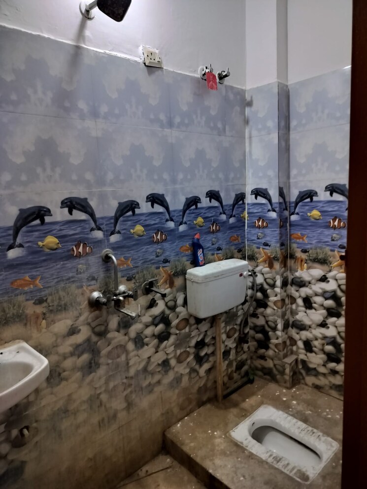 Attached Bathroom, new ashok nagar 2 Bedroom 500 Sq.Ft. Apartment In New Ashok Nagar Delhi 8412315