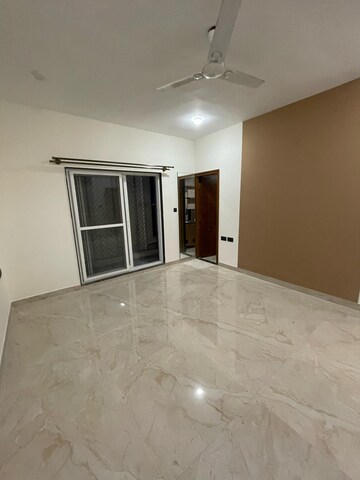 Room in 3 BHK Builder Floor at Hsr Layout – for Rent