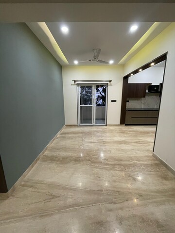 Room in 3 BHK Builder Floor at Hsr Layout – for Rent