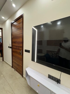 Furnished Amenities in 2 BHK Builder Floor at Subhash Nagar – for Sale