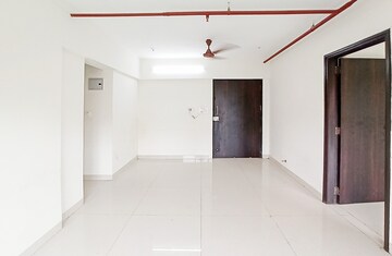 Room in 3 BHK Apartment at Hubtown Hill Crest, Andheri East – for Rent