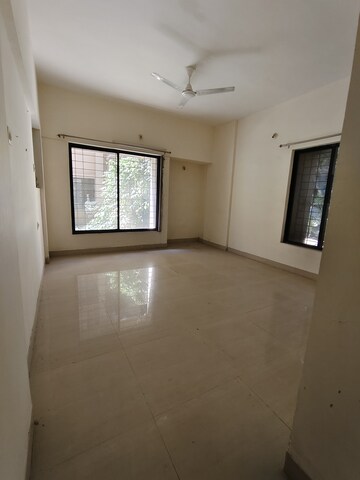 Room in 3 BHK Apartment at Kumar Presidency, Koregaon Park – for Rent