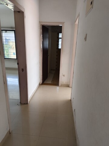 Building Lobby in 3 BHK Apartment at Kumar Presidency, Koregaon Park – for Rent