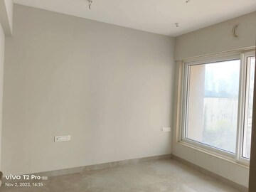 Room in 2 BHK Apartment at Pratham Saffron Heights, Andheri West – for Rent